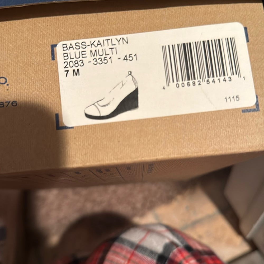 Bass Kaitlyn blue multi size 7 women’s shoes